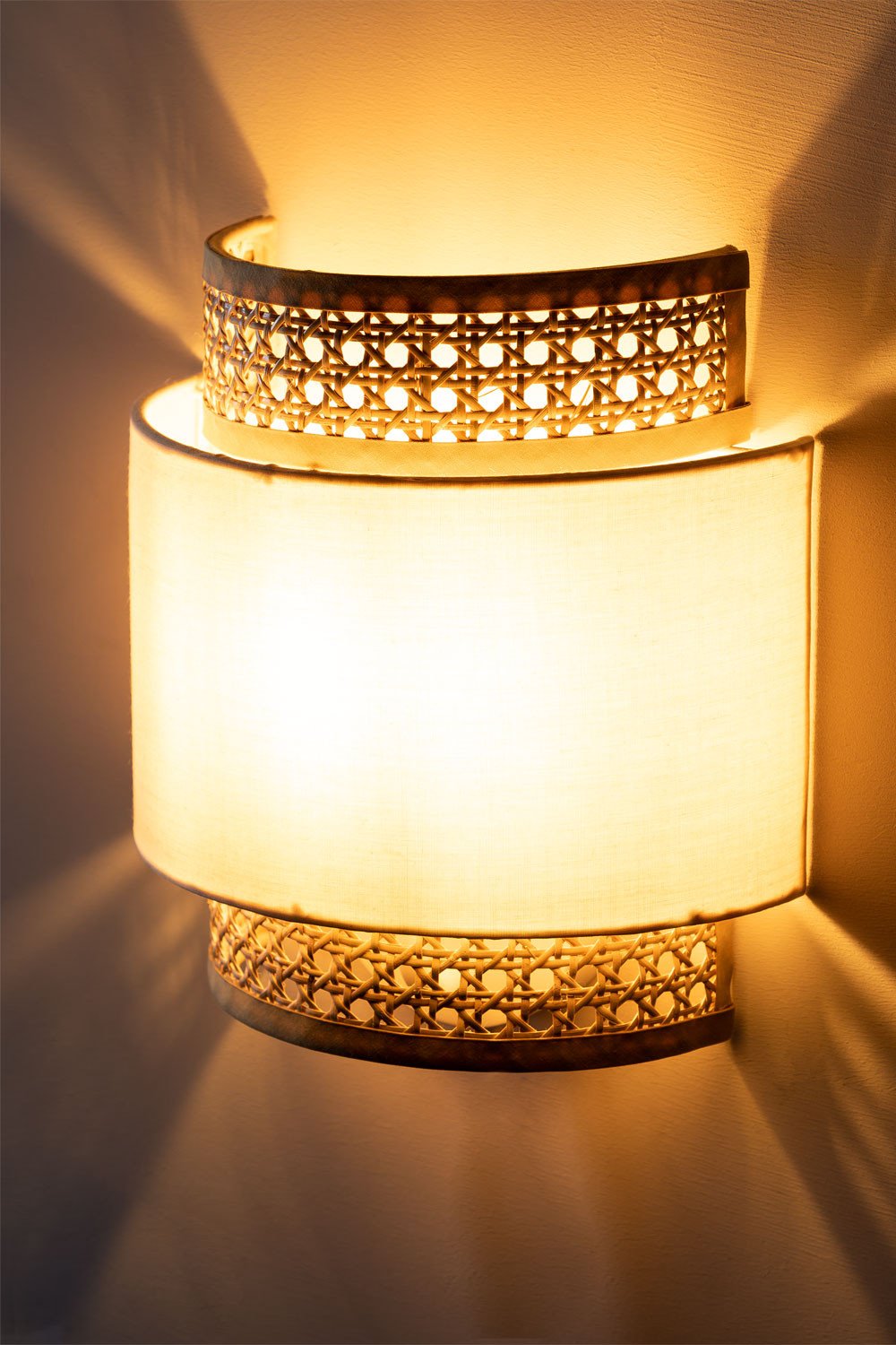 Una lampada da parete