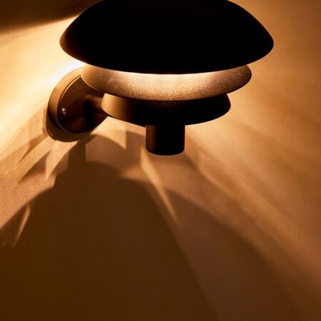 Lampada da parete solare a LED da esterno in acciaio inox Lirano