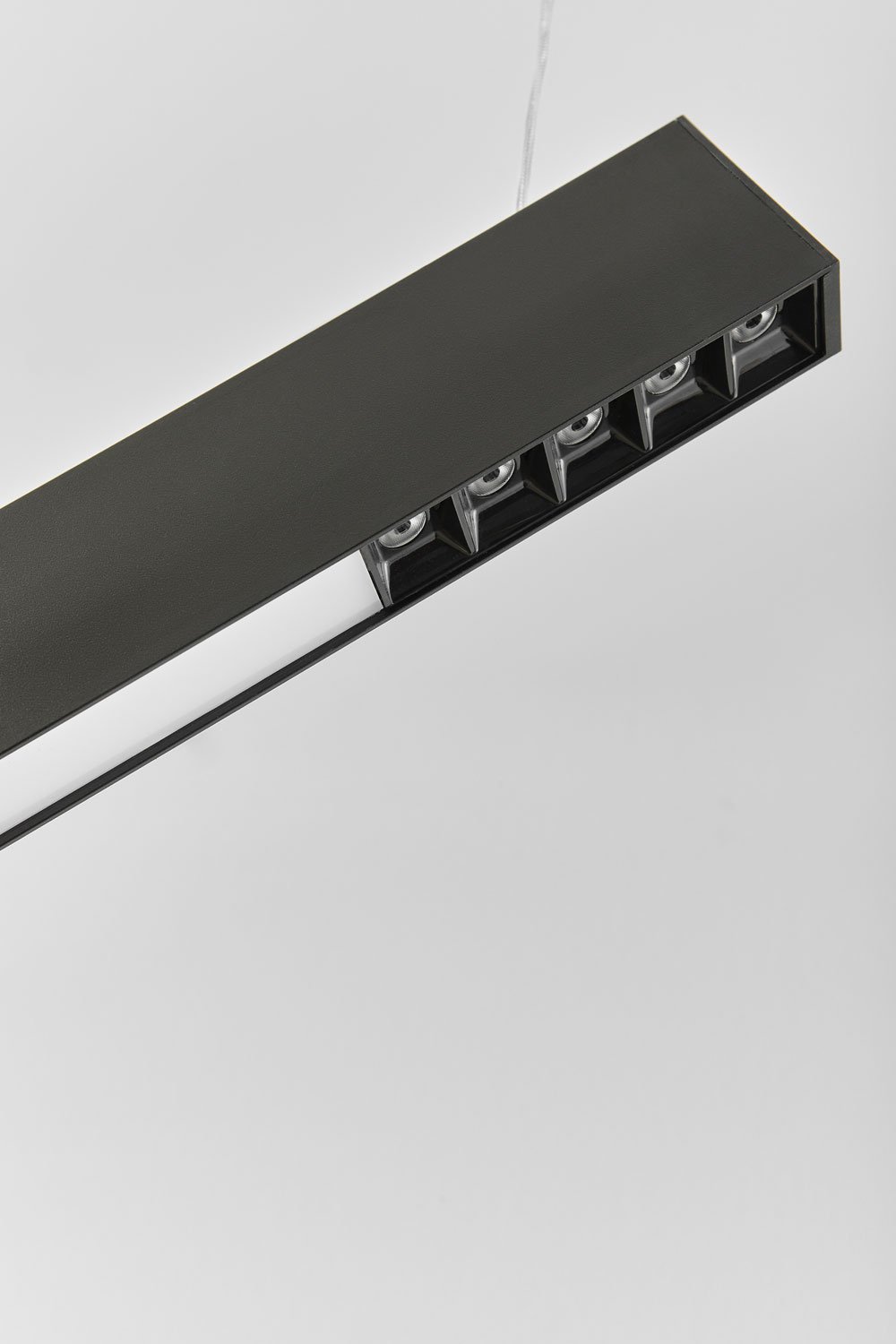 Lampada da soffitto lineare a LED in alluminio Eunoia