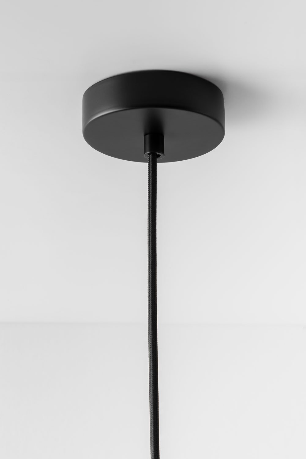 Lampada da soffitto Marliene in metallo con sfera in vetro