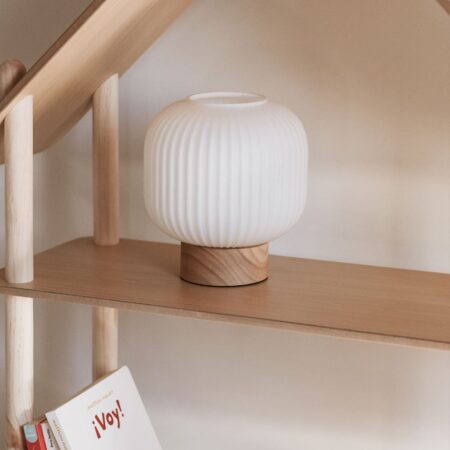 Lampada da tavolo Bruner in legno e vetro