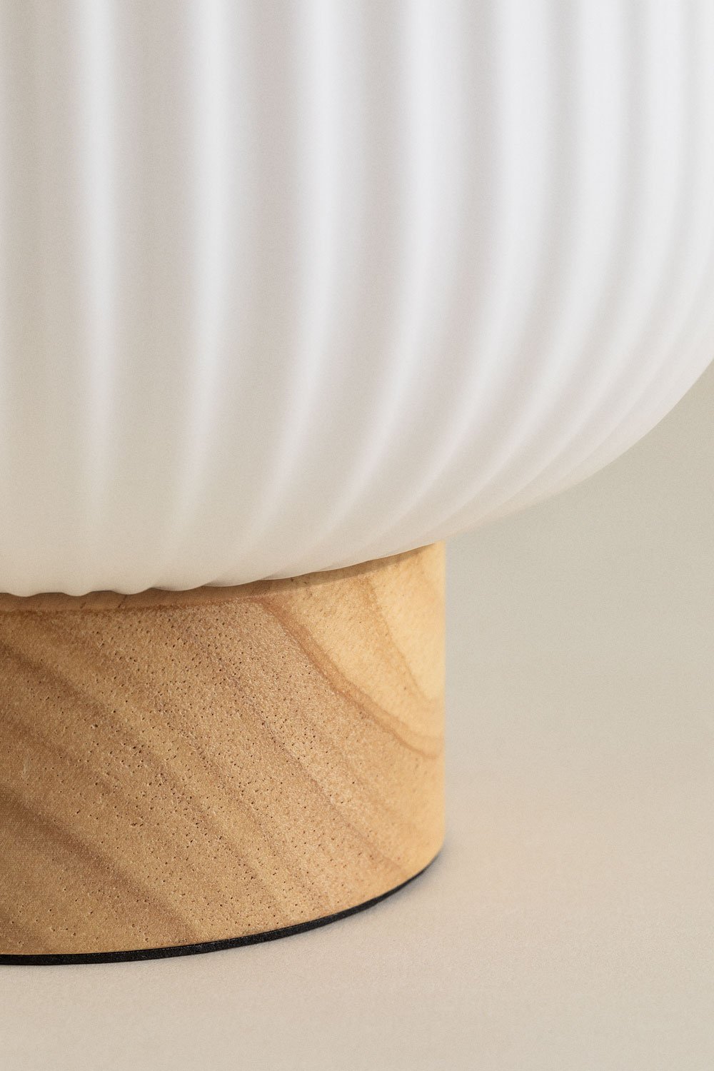 Lampada da tavolo Bruner in legno e vetro