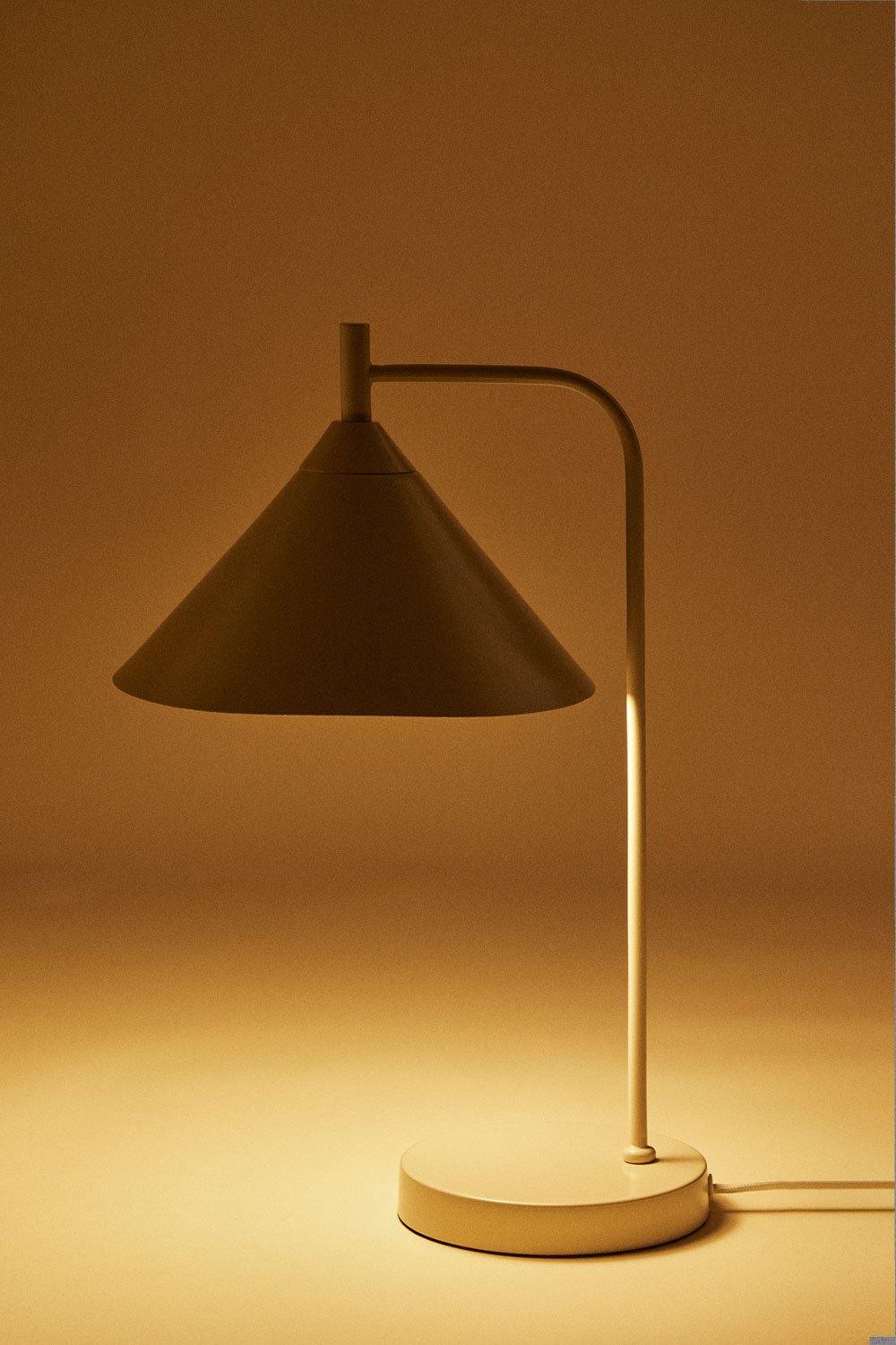 Lampada da tavolo in metallo Cambrea