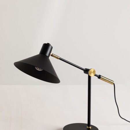 Lampada da tavolo Clayt