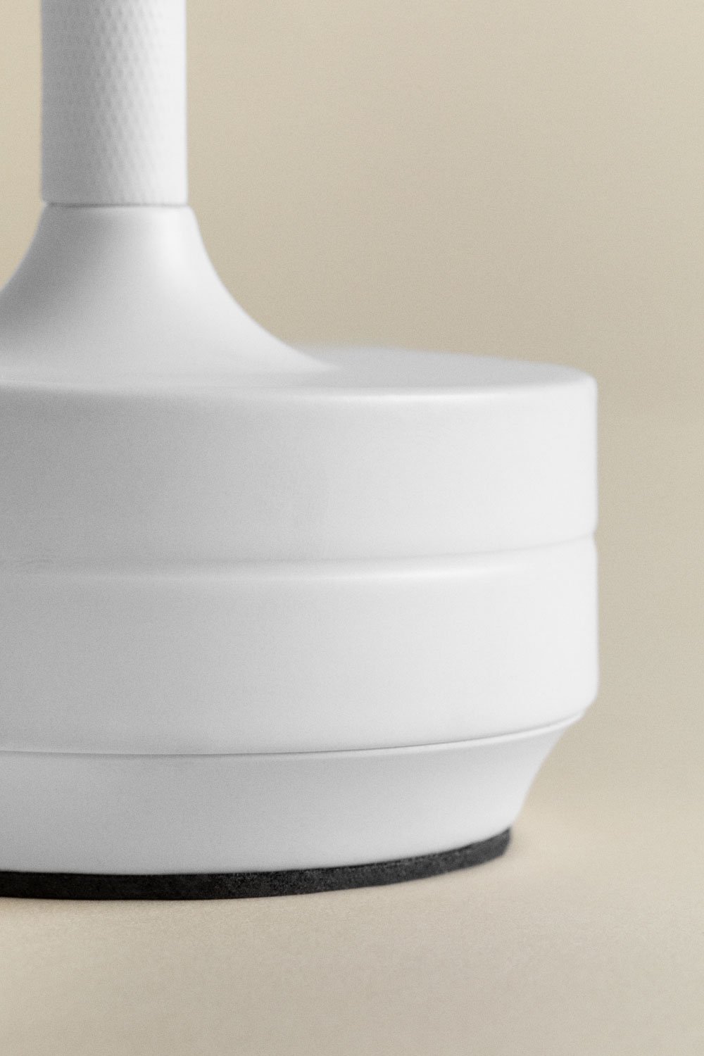 Lampada da tavolo da esterno LED senza fili Rivkin