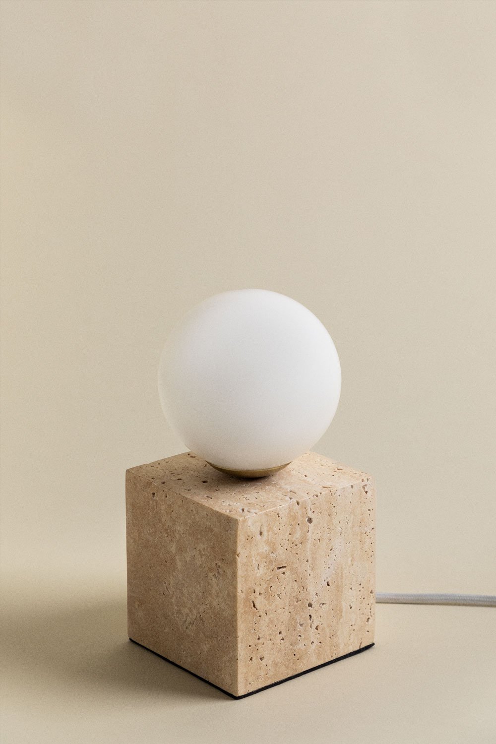 Lampada da tavolo in travertino con sfera di cristallo Davise