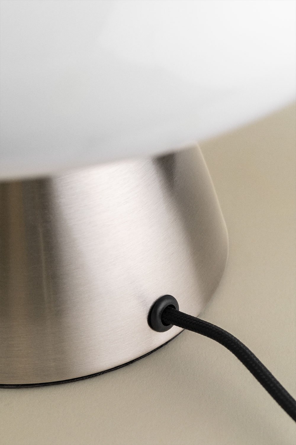 Lampada da tavolo Deseyre in metallo