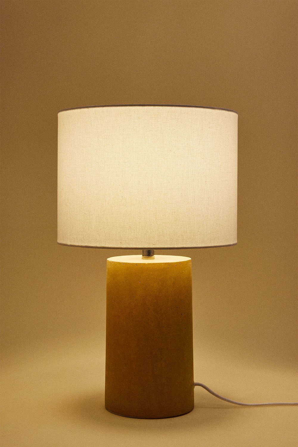 Lampada da tavolo Dianta in lino e fibra di vetro