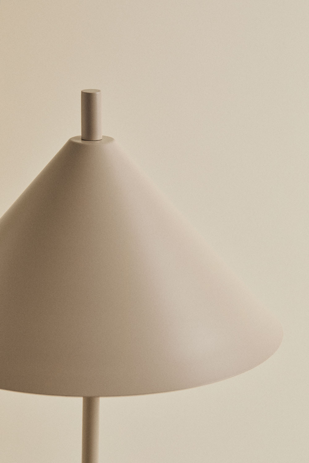 Lampada da tavolo Aziel in metallo