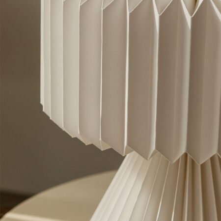 Lampada da tavolo in carta Orsina