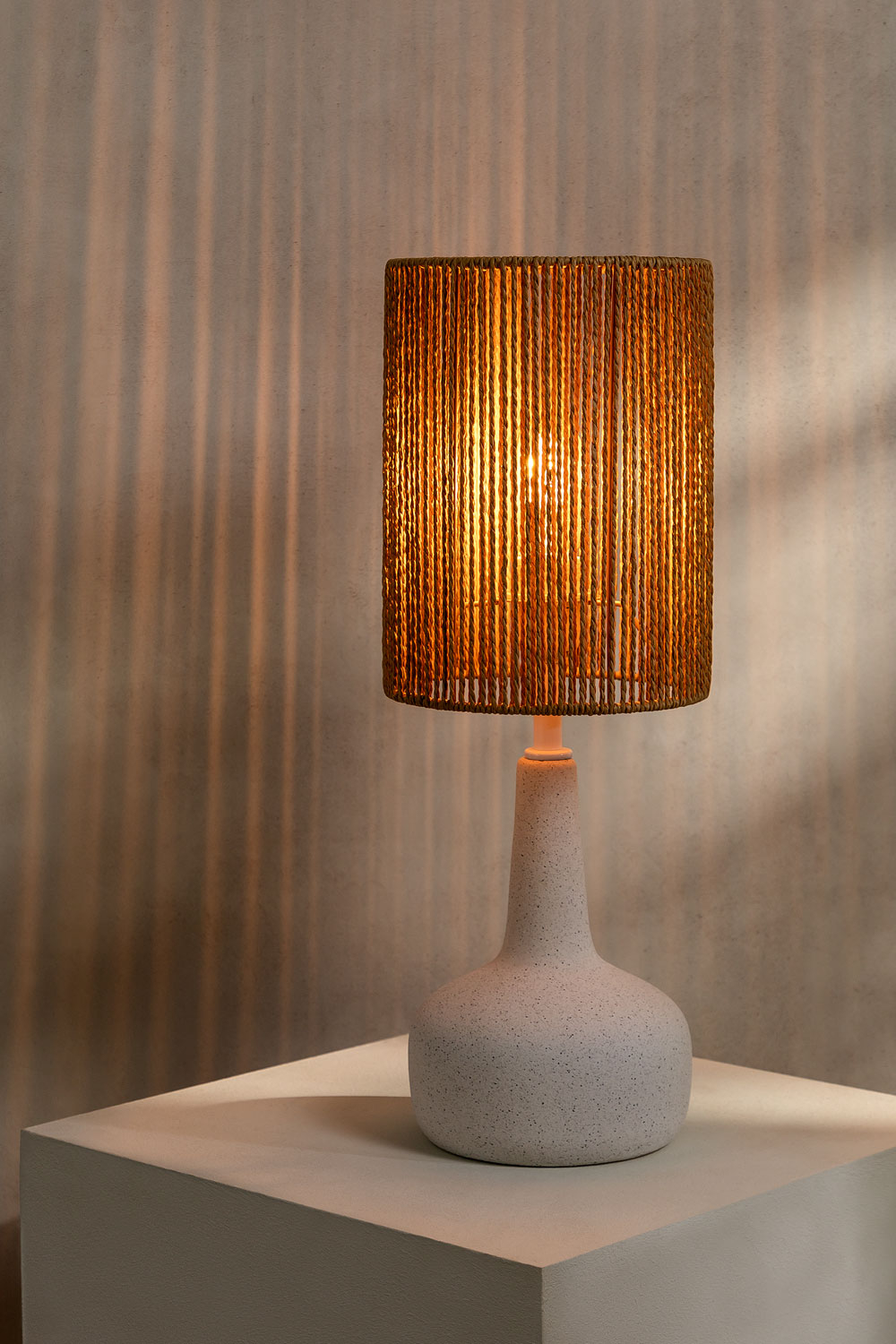 Lampada da tavolo in ceramica Tiltil