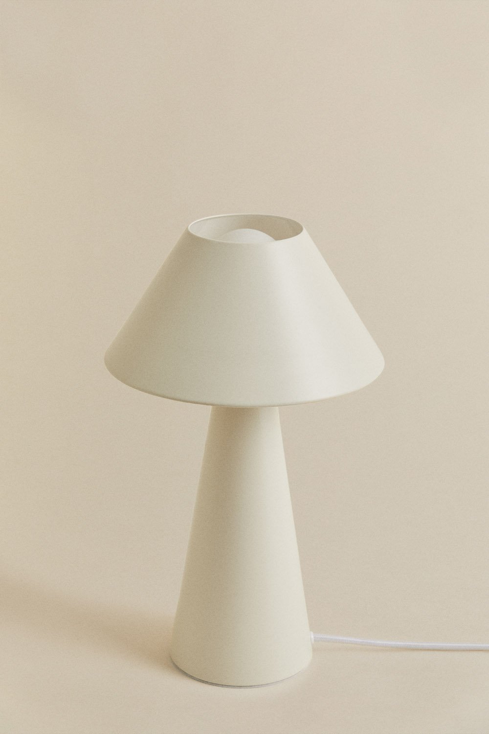 Lampada da tavolo in ferro Silenora