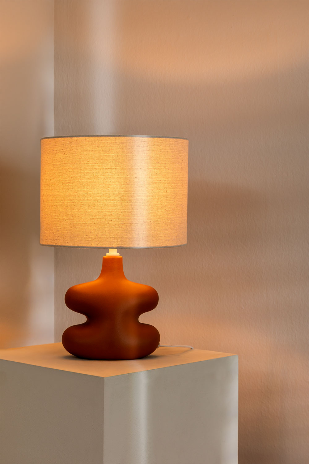 Lampada da tavolo in lino Masaya