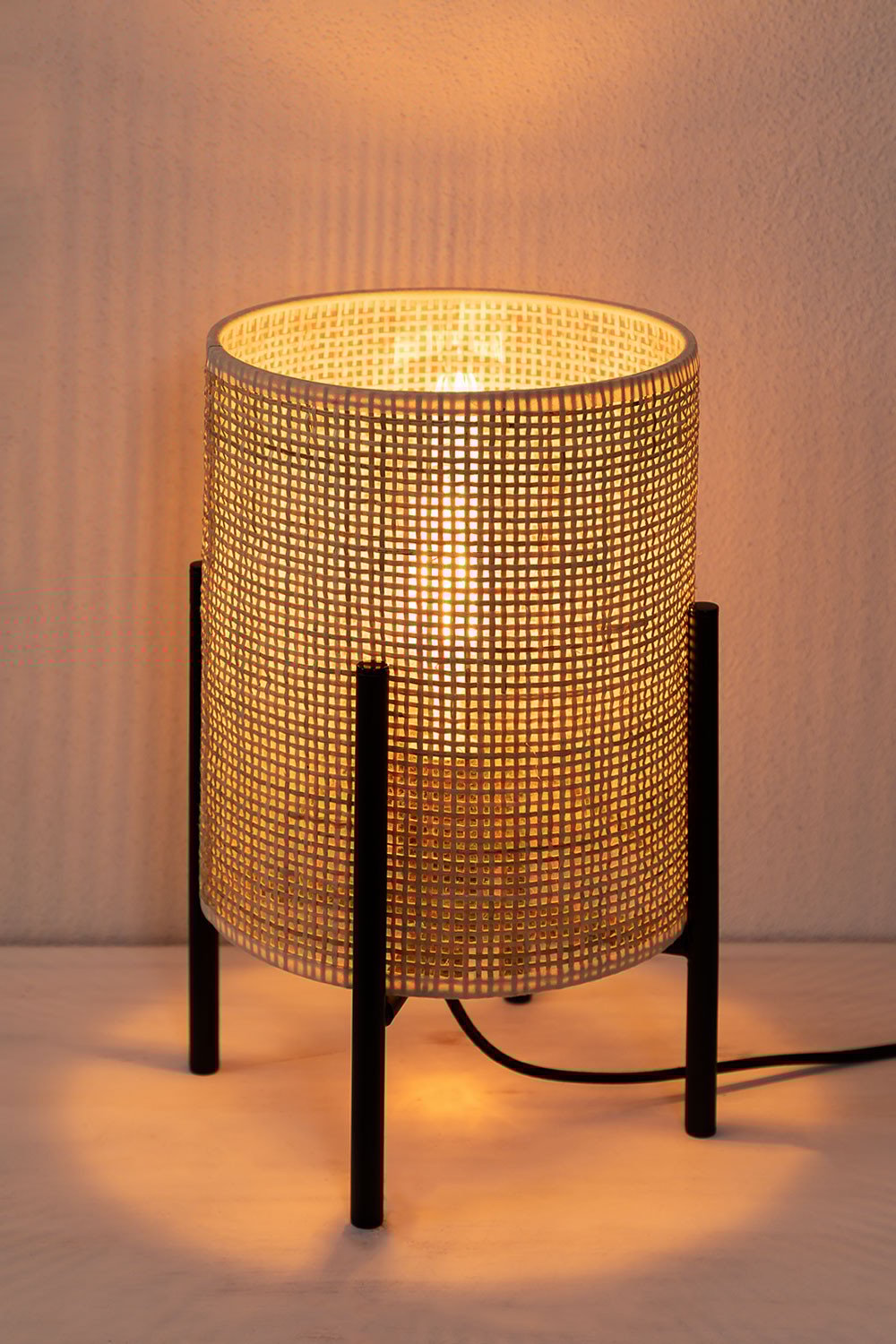 Lampada da tavolo Tubber Rattan