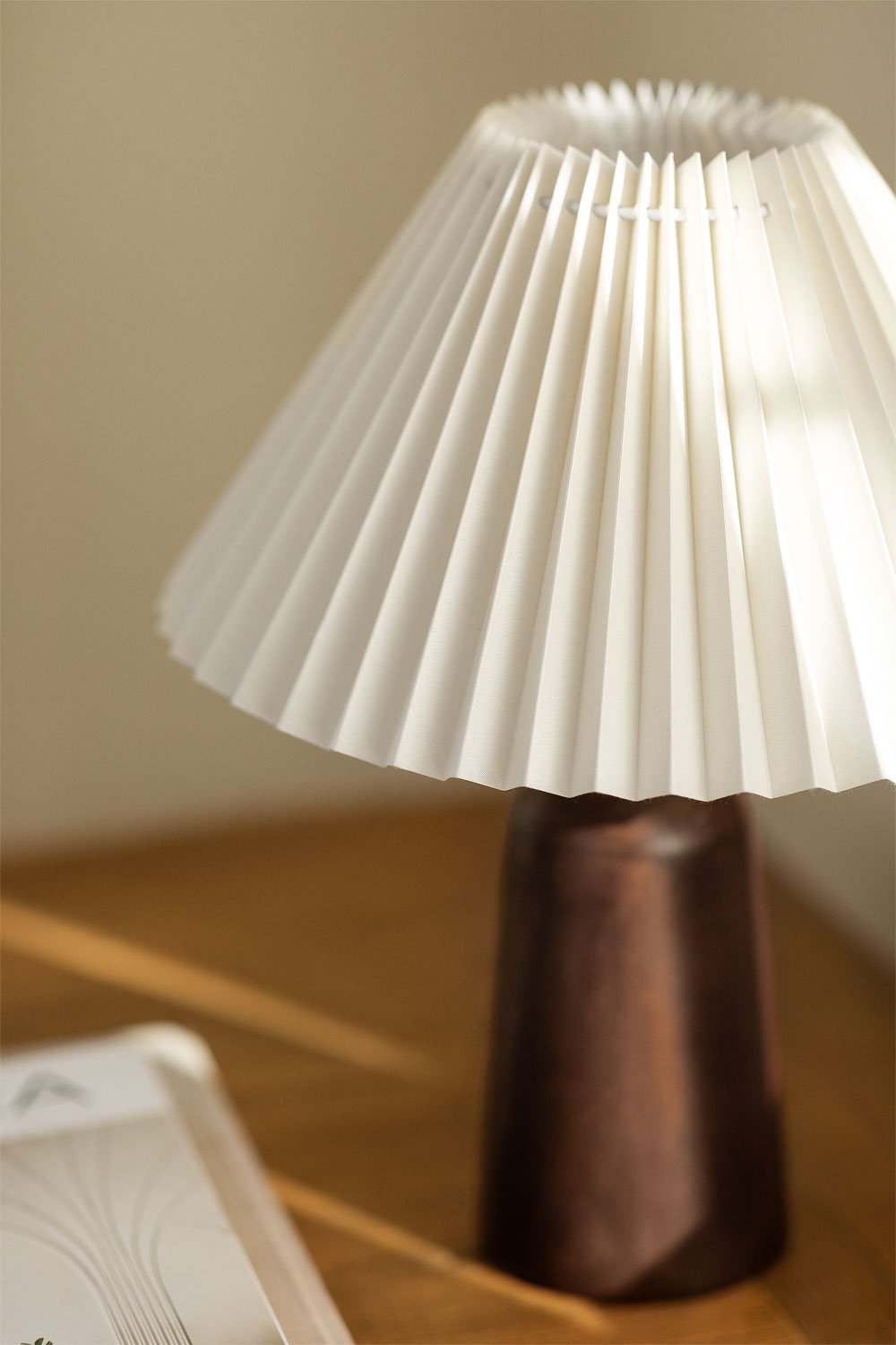 Lampada da tavolo Jeremaia in legno