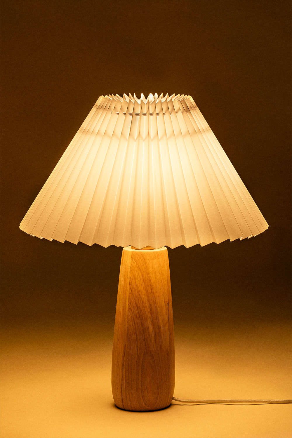 Lampada da tavolo Jillian in legno