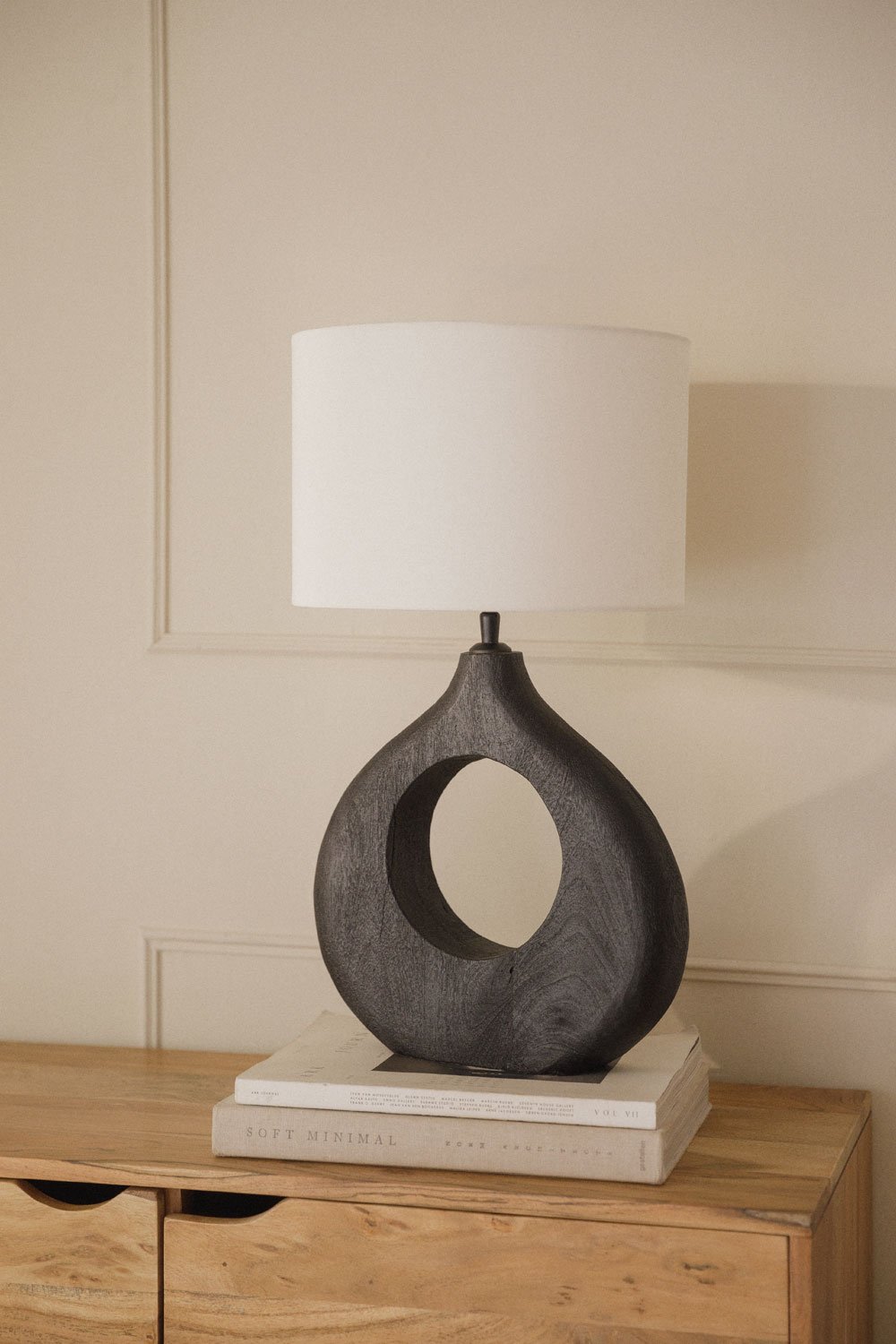 Lampada da tavolo in legno di mango Joana