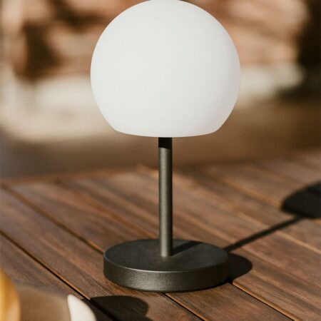 Lampada da tavolo LED wireless Kiemery da esterno in ferro