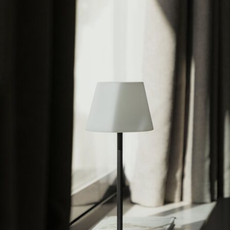 Lampada da tavolo LED senza fili Megumi