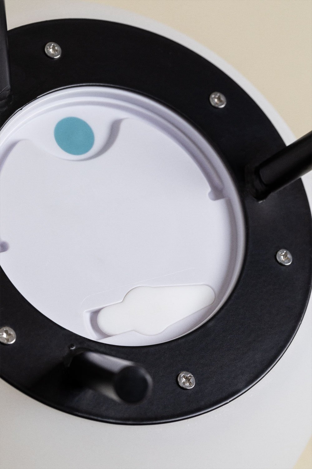 Lampada da tavolo LED senza fili per esterni Cyntia