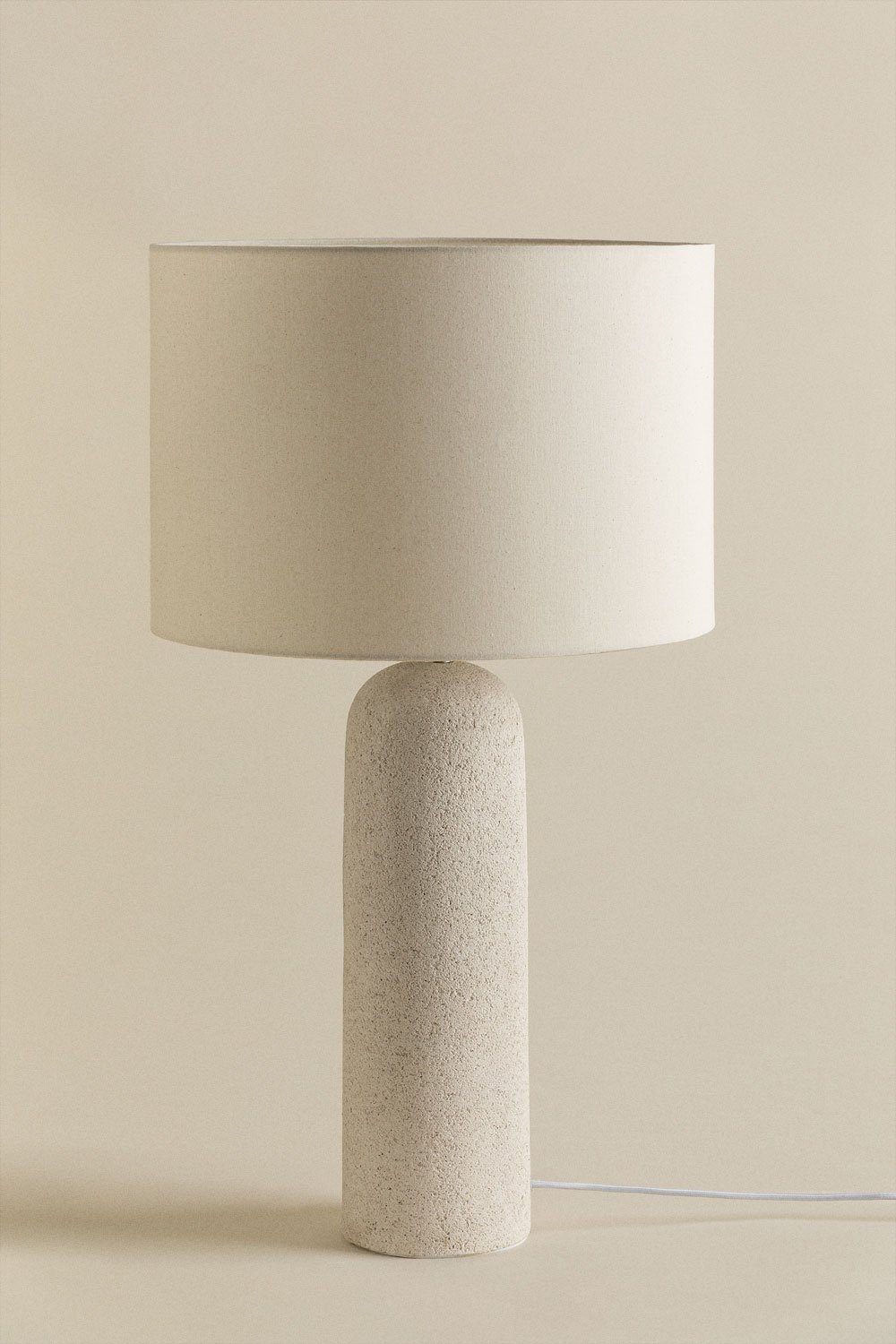 Lampada da tavolo in lino e fibra di vetro Otile