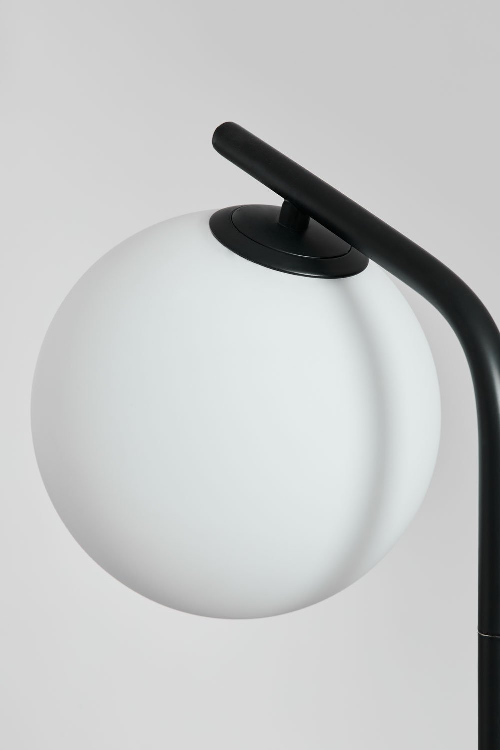 Lampada da terra Alligier in metallo e vetro
