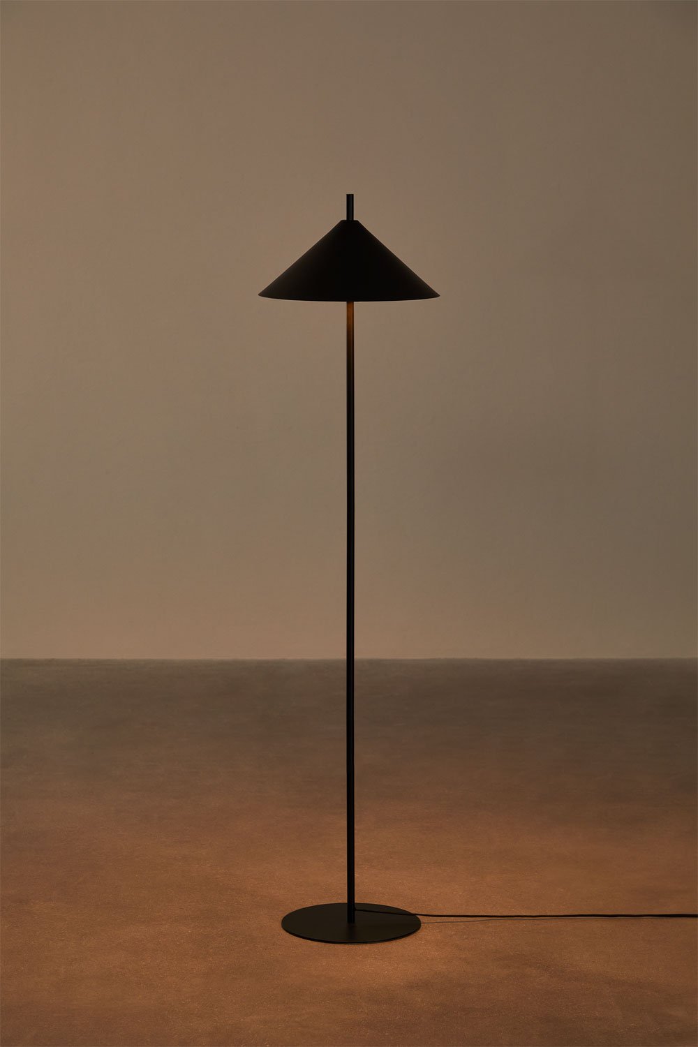 Lampada da terra Aziel in metallo