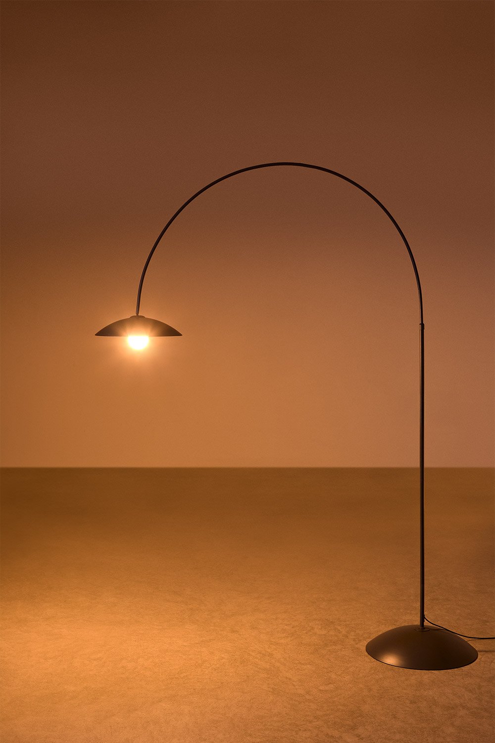 Lampada da terra in ferro Lomira