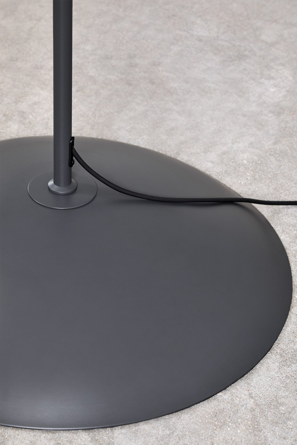 Lampada da terra in ferro Lomira