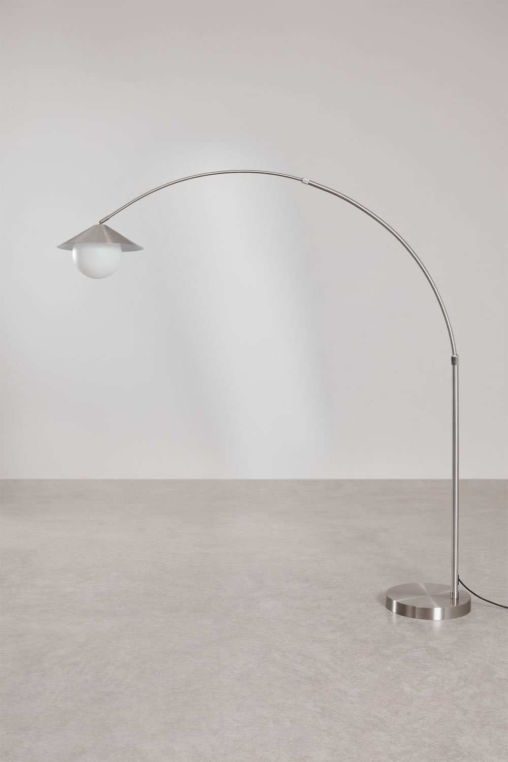 Lampada da terra in ferro Orvina