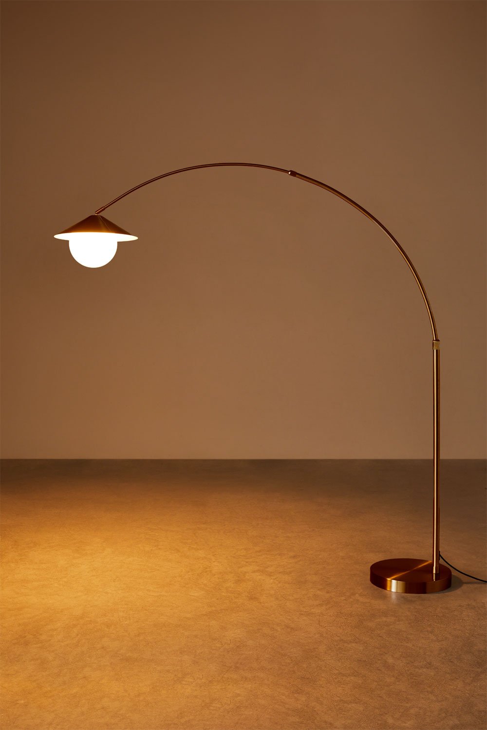 Lampada da terra in ferro per esterni Orvina