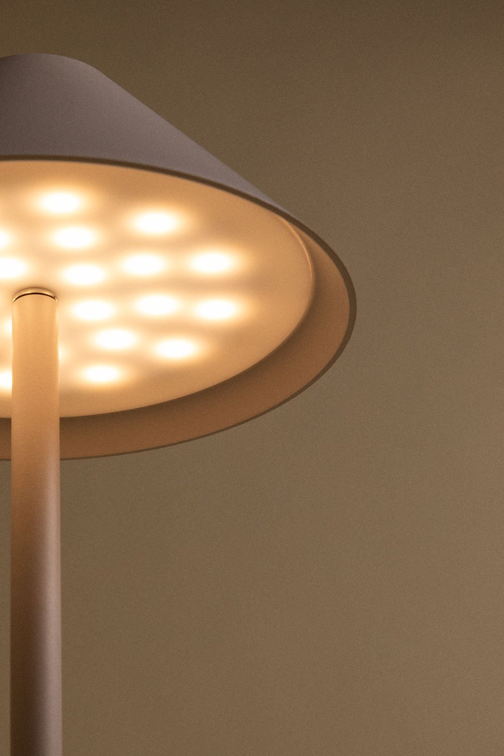 Lampada da terra per esterni LED senza fili Asiev