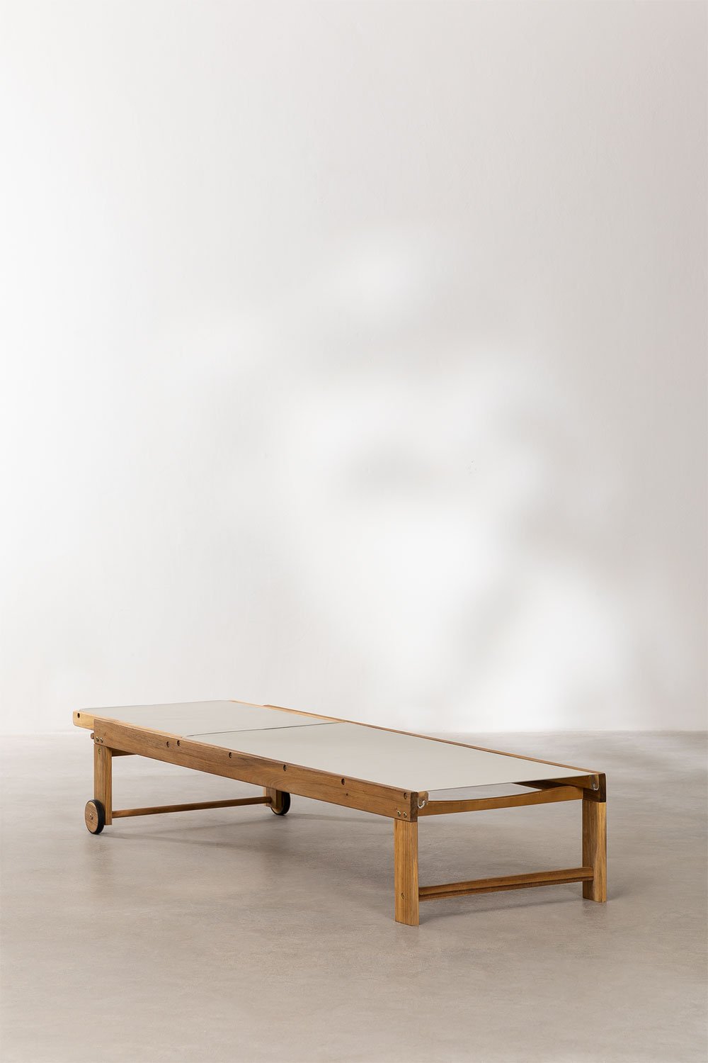 Lettino prendisole reclinabile in legno Valerys