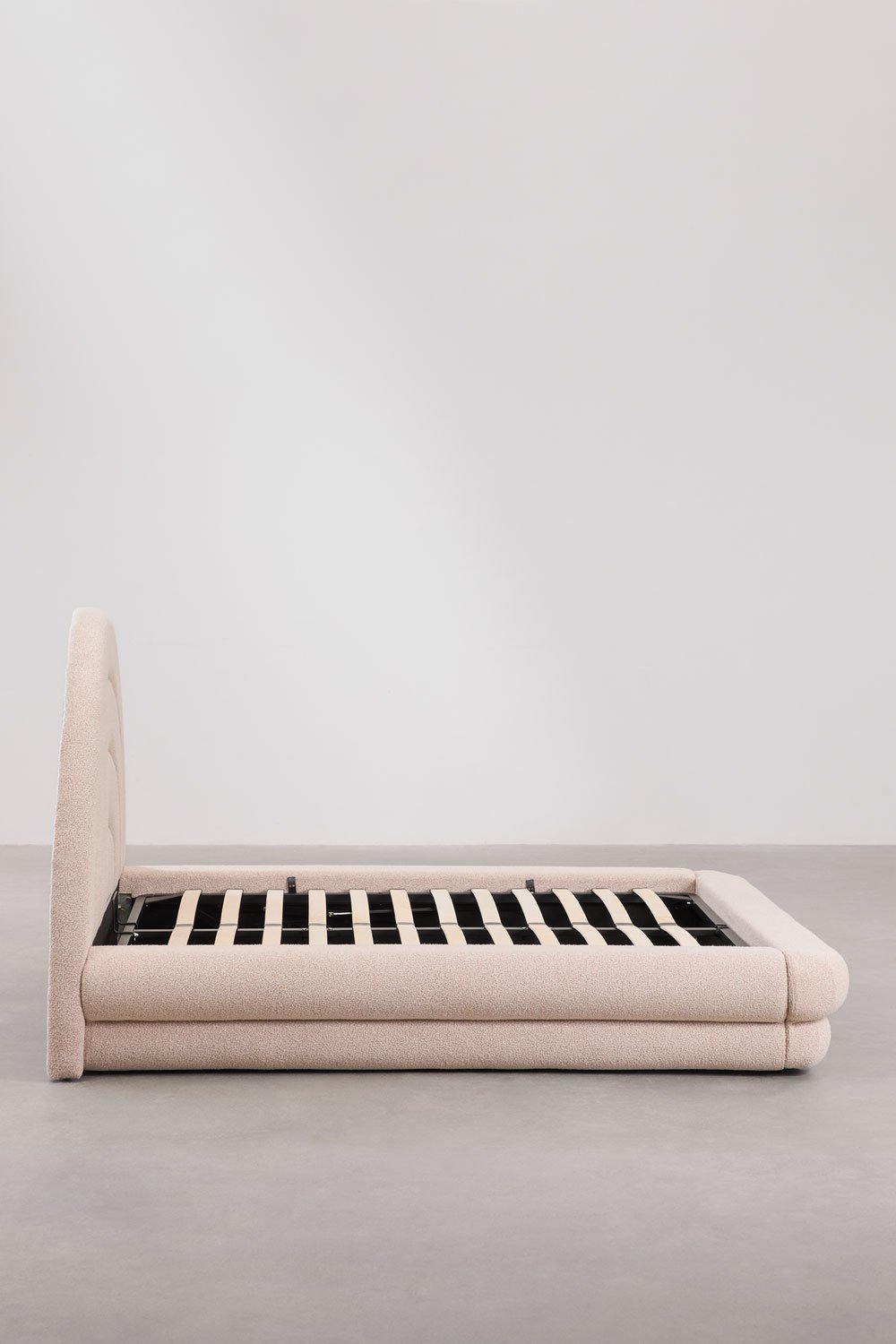 Letto con contenitore in tessuto bouclé Borzensi