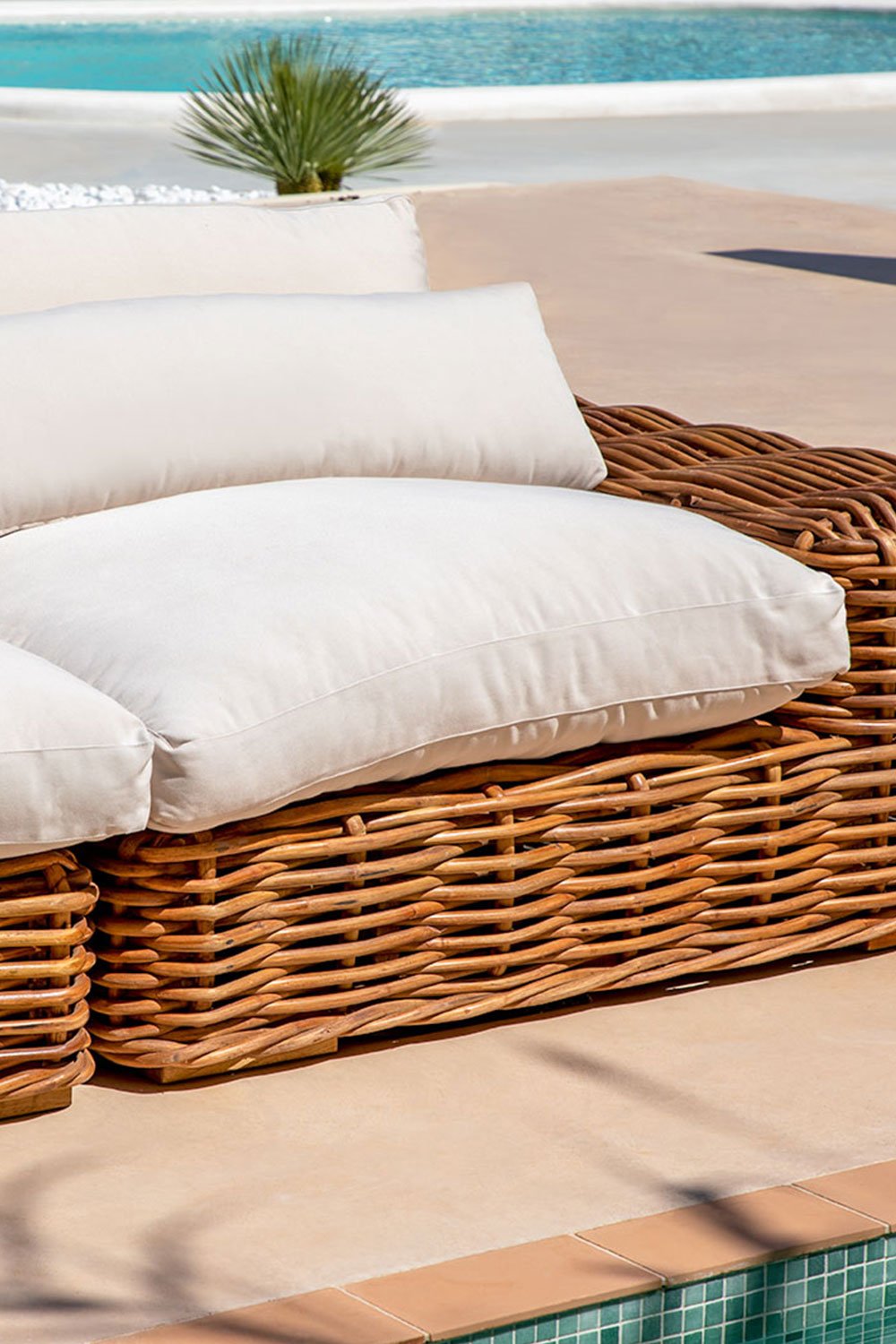 Sedia angolare da giardino in rattan Milu Right
