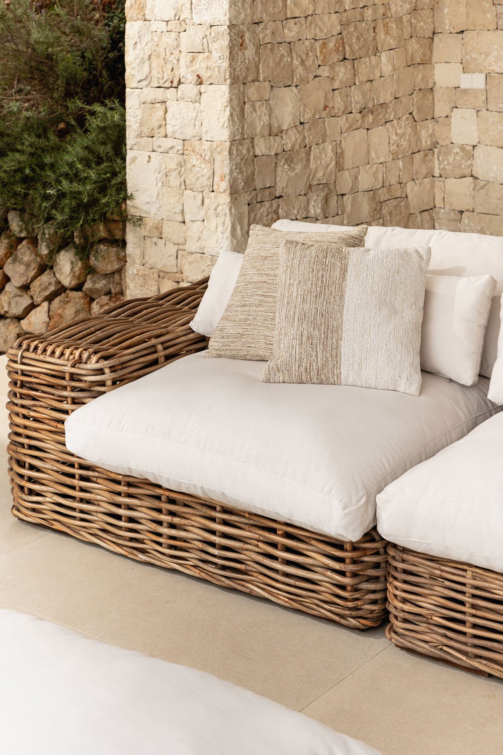 Sedia angolare sinistra da giardino in rattan Milu