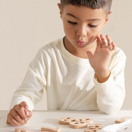 Numeri in legno di faggio Ugga Kids