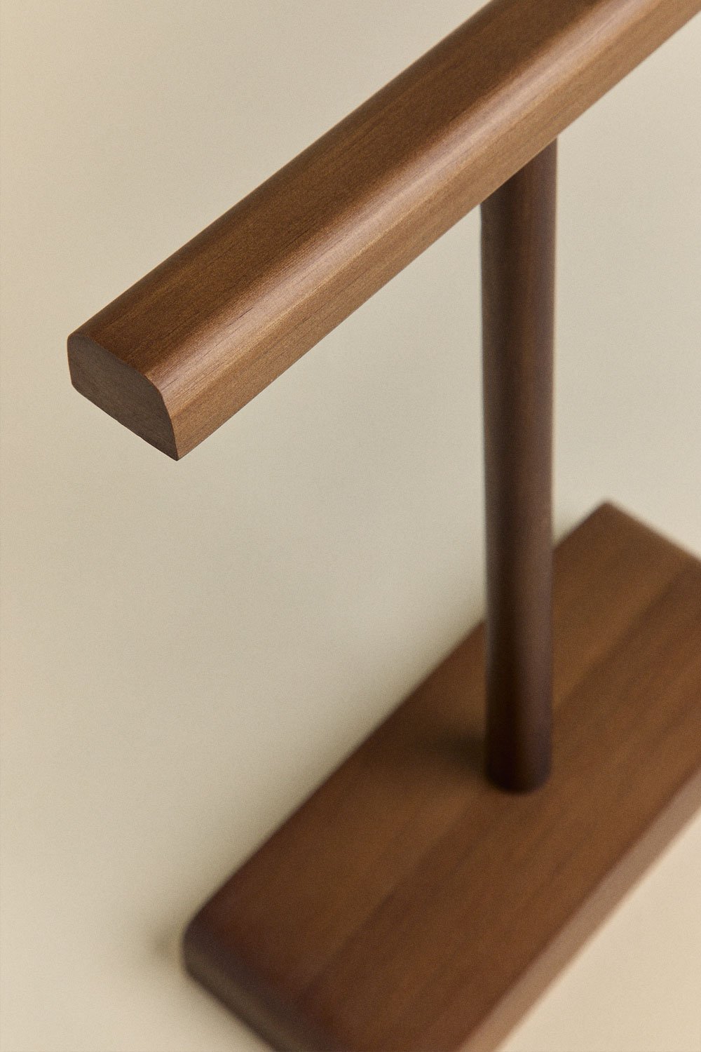 Organizzatore di gioielli in legno di pino Reuvers
