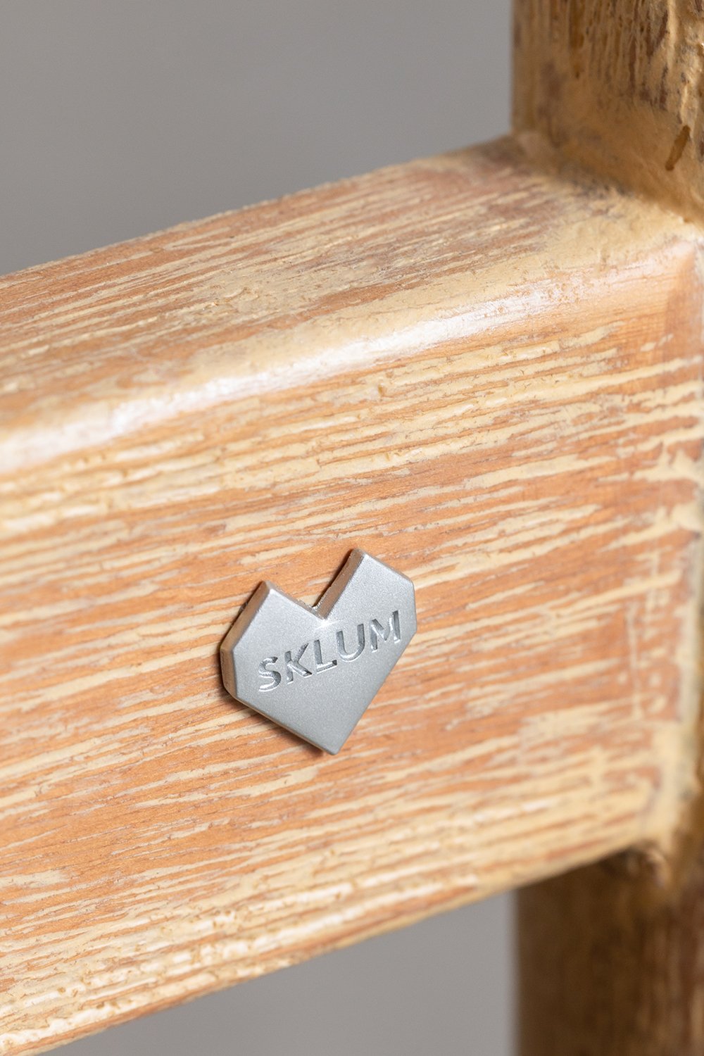 Confezione da 2 sedie da giardino con braccioli in legno Naele