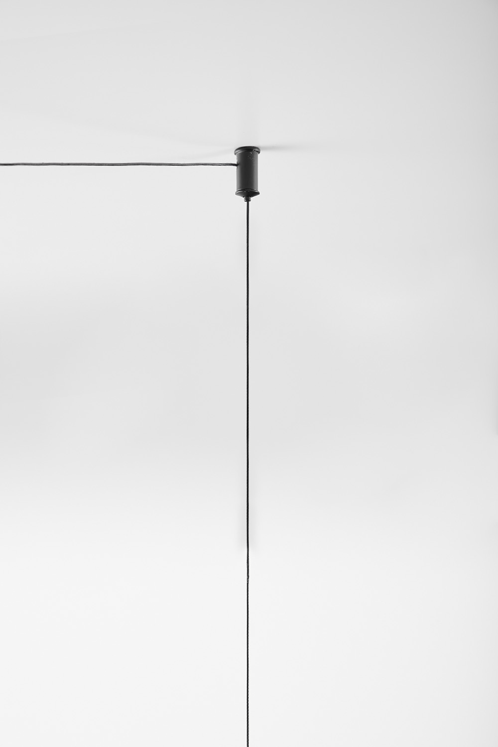 Plafoniera lineare a LED in ferro e vetro (95 cm) Necsar