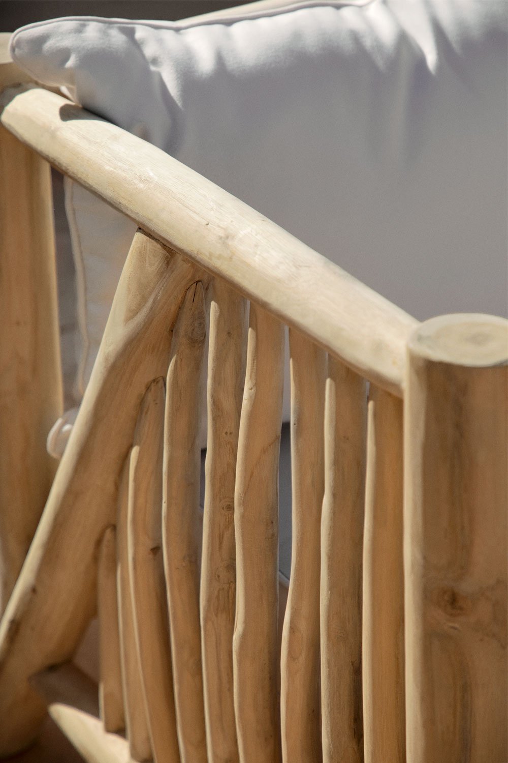 Poltrona da giardino in legno di teak Narel
