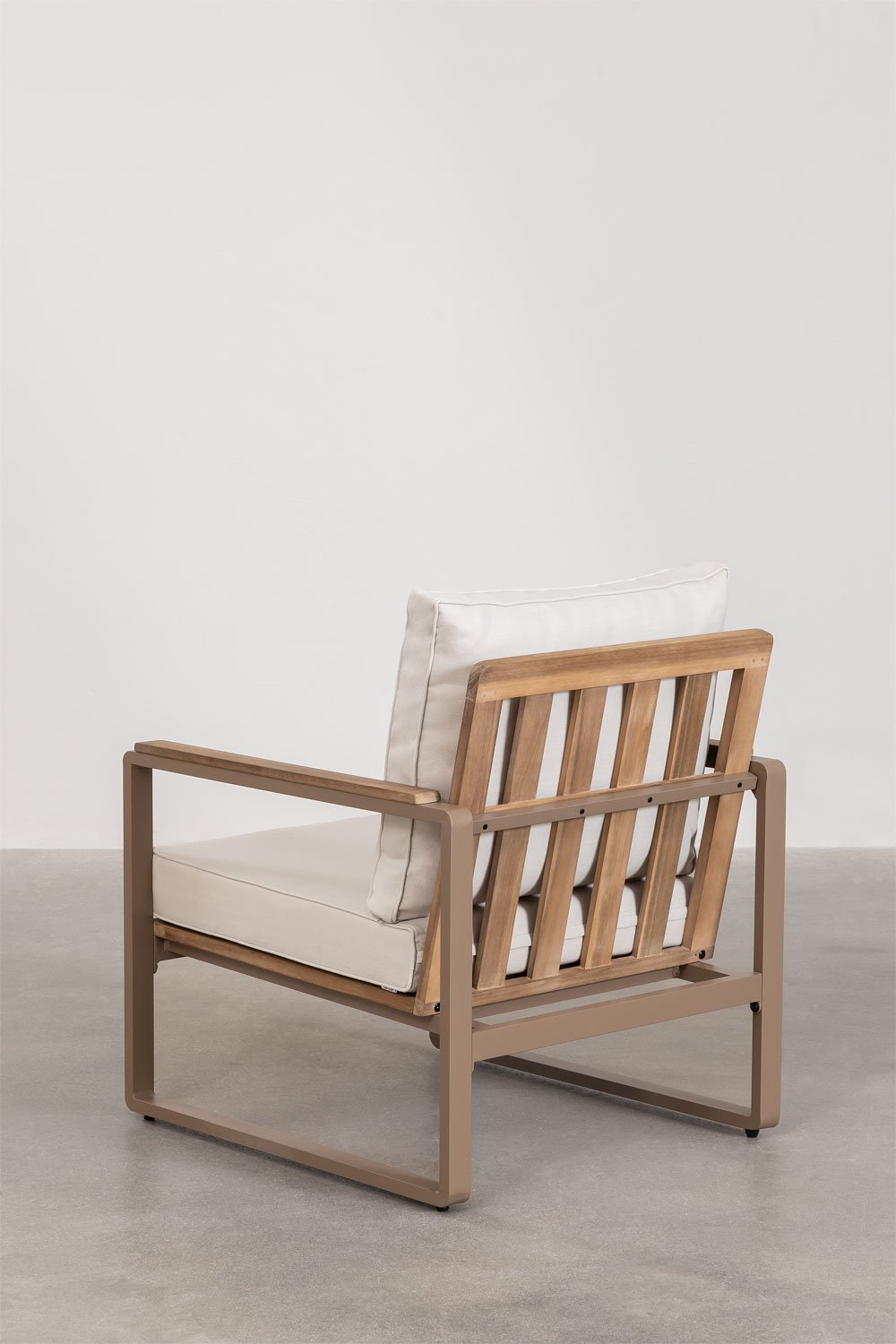 Poltrona in alluminio e legno di acacia Giselle