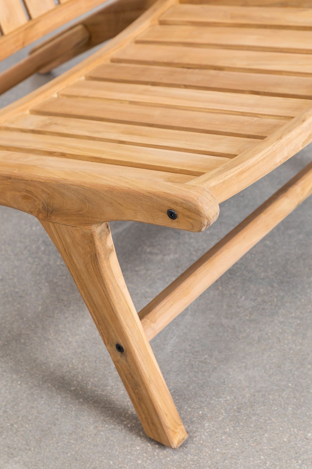 Poltrona in legno di teak Caima