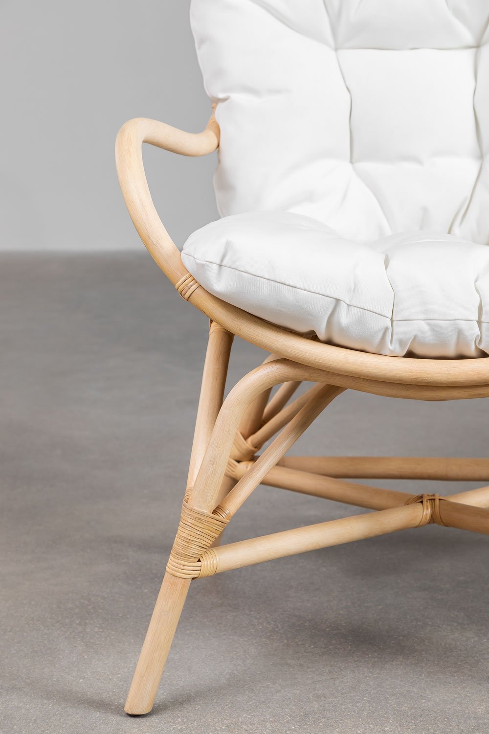 Poltrona in rattan Makena