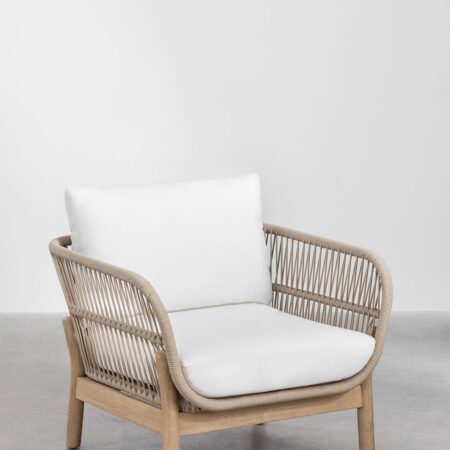Poltrona Karvia in alluminio e legno di acacia