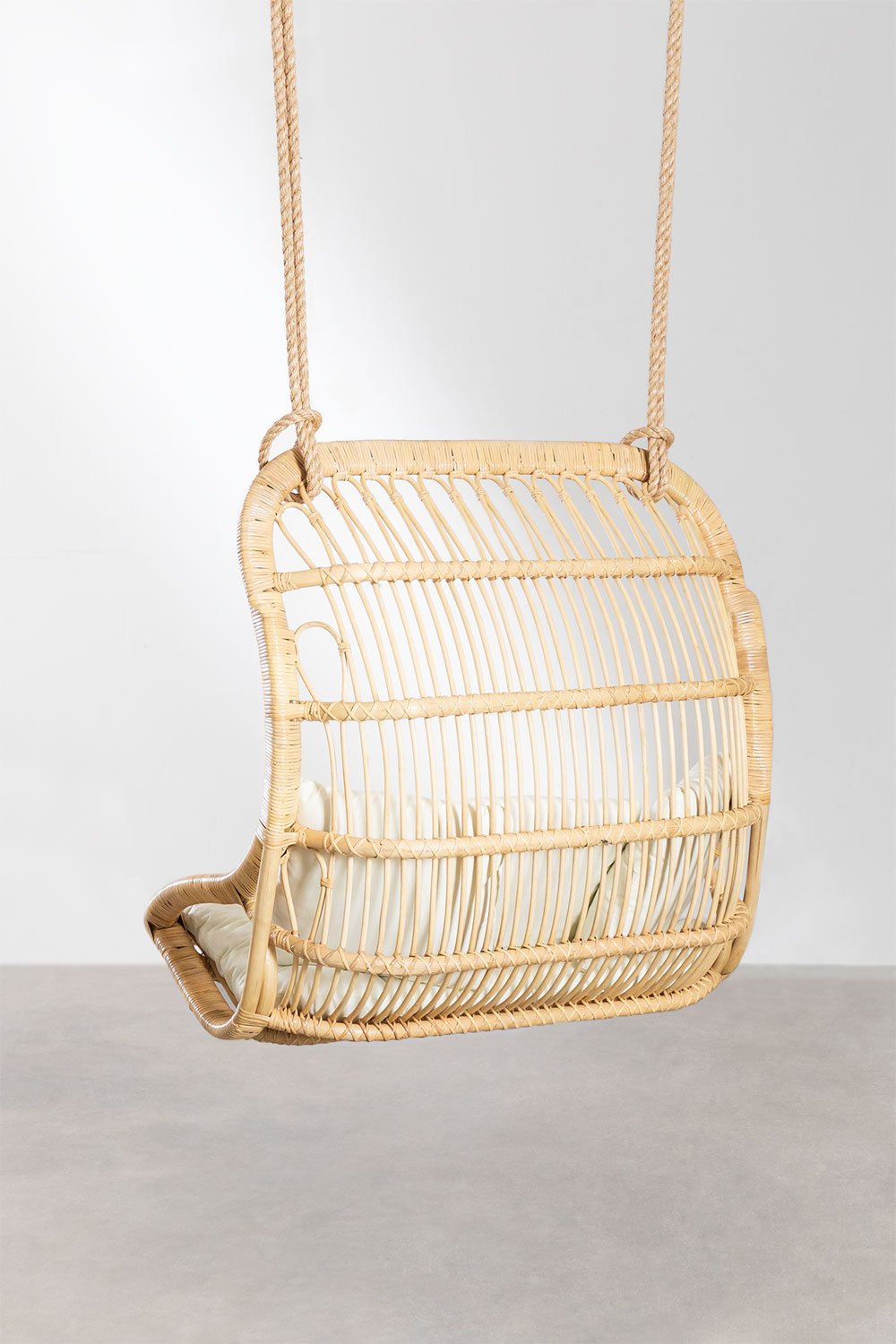 Poltrona pensile in Rattan Taveira