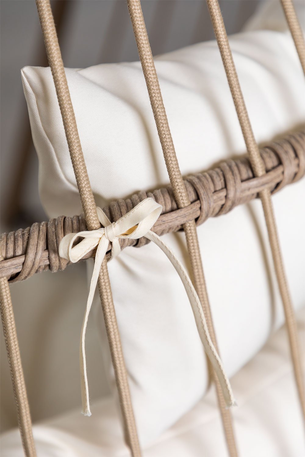 Poltrona sospesa con base e cuscino Anoop