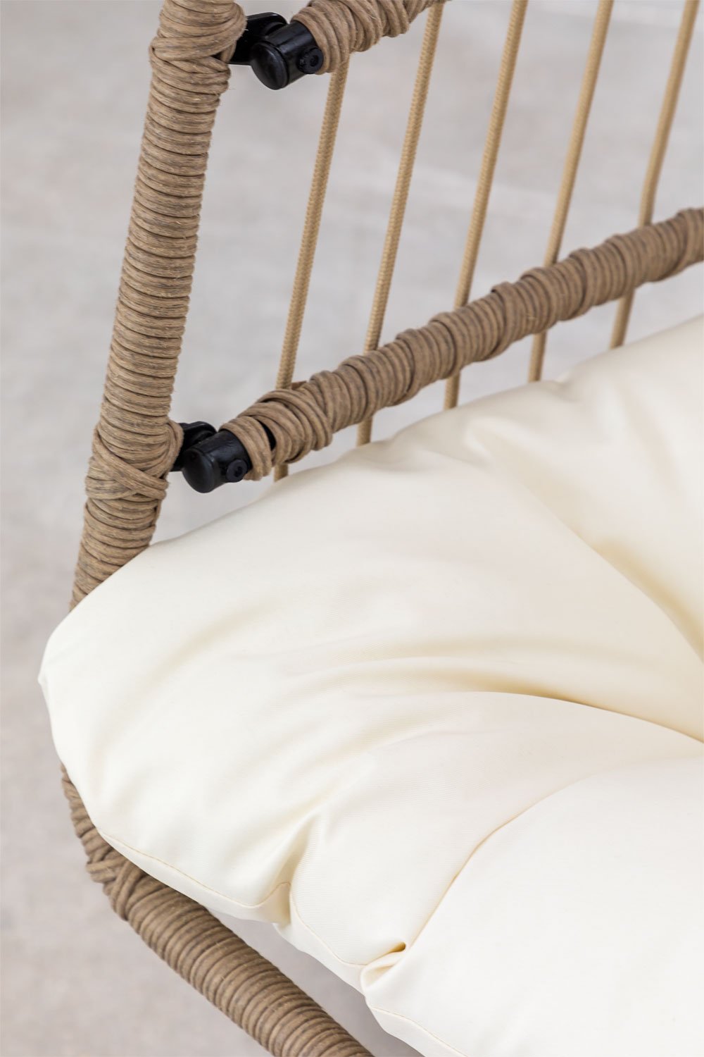Poltrona sospesa con base e cuscino Anoop