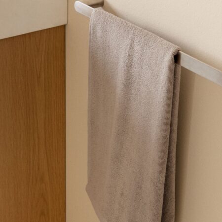 Porta asciugamani a parete con barra (â†”ï¸Ž60 cm) per bagno in acciaio inox Alameda