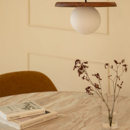Lampada da soffitto Freidy in legno di acacia